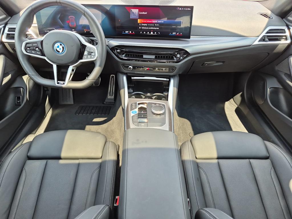 Thumbnail: 2025 BMW i4 - 9