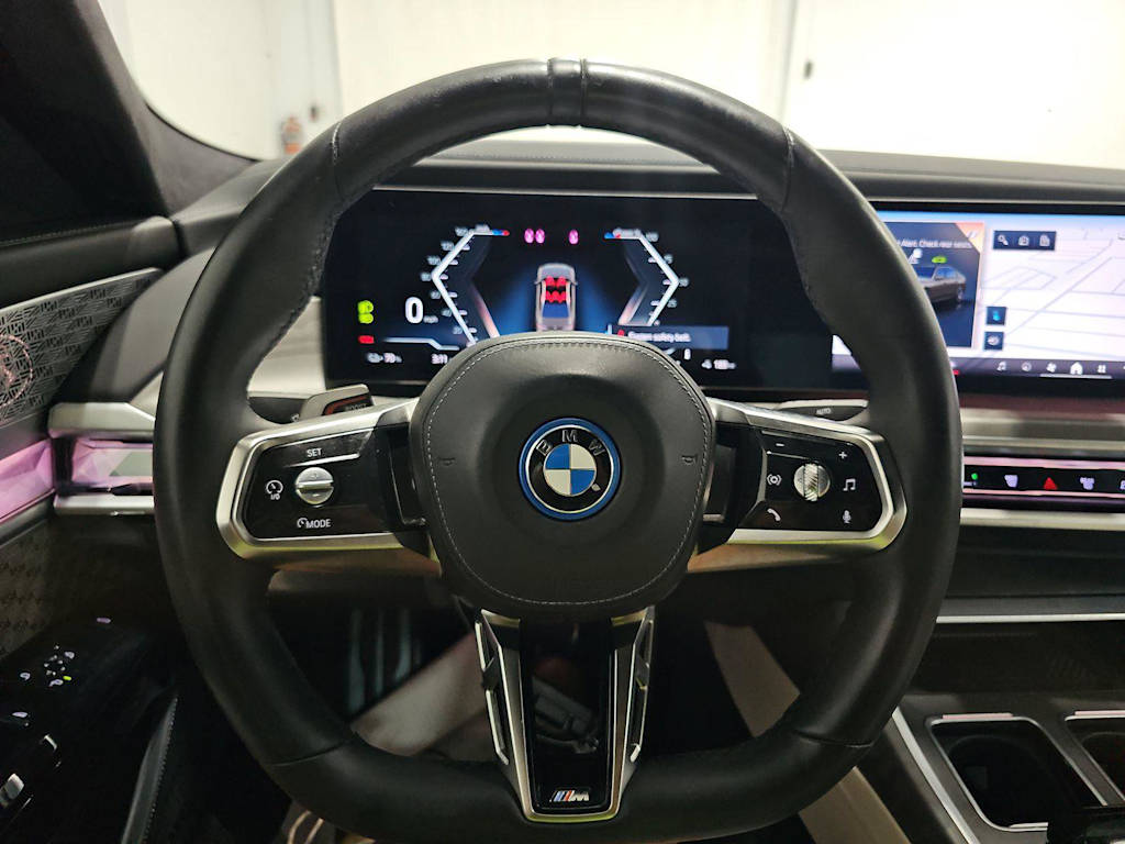 Thumbnail: 2023 BMW i7 - 2