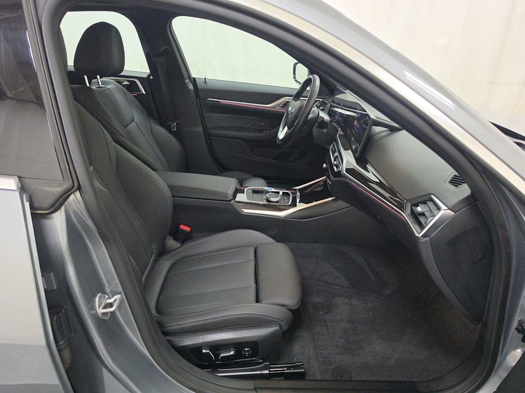 Thumbnail: 2024 BMW i4 - 8