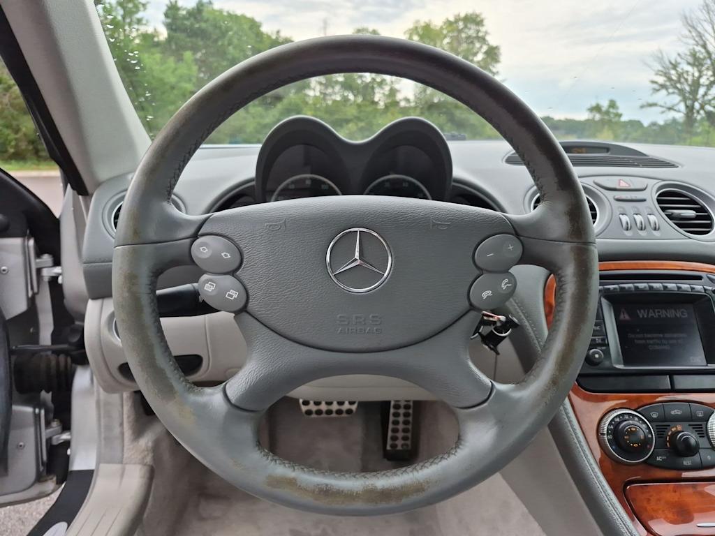 Thumbnail: 2003 Mercedes-Benz SL-Class - 9
