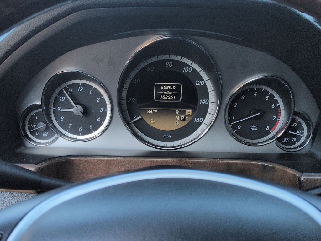 Thumbnail: 2012 Mercedes-Benz E-Class - 14