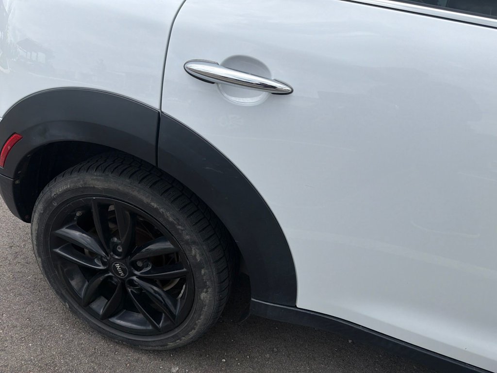 Thumbnail: 2014 MINI Cooper Countryman - 23