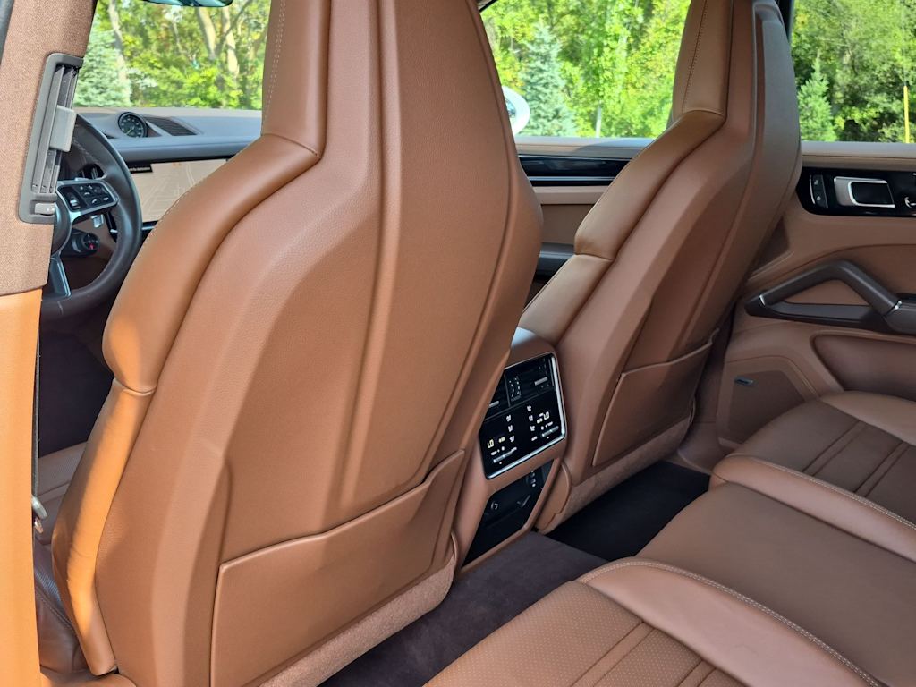 Thumbnail: 2023 Porsche Cayenne - 12