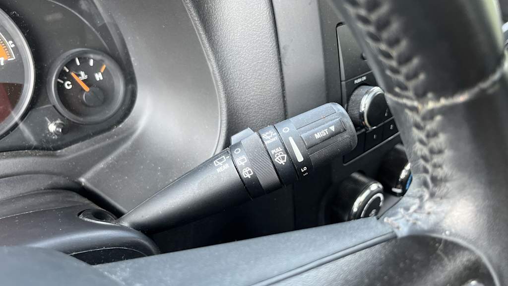 Thumbnail: 2015 Jeep Patriot - 42