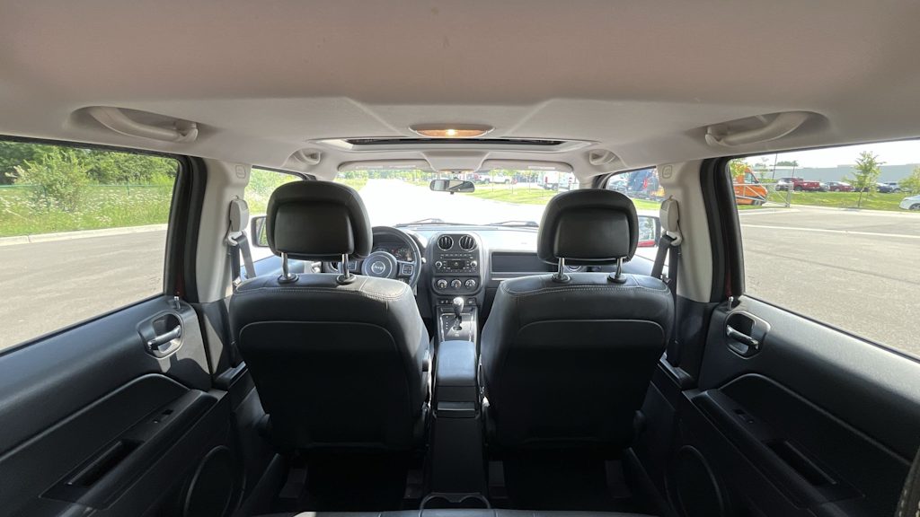 Thumbnail: 2015 Jeep Patriot - 22