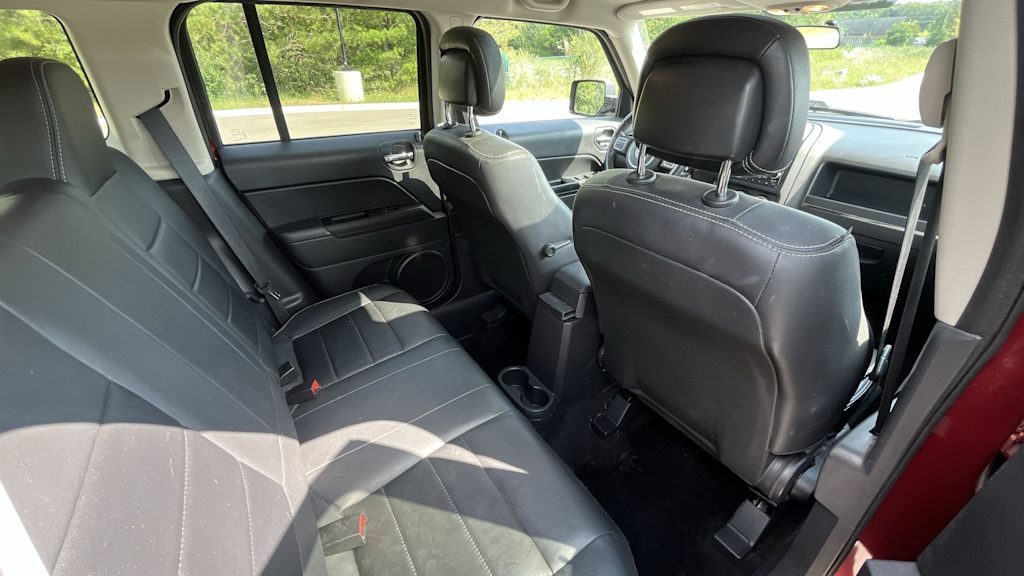Thumbnail: 2015 Jeep Patriot - 21