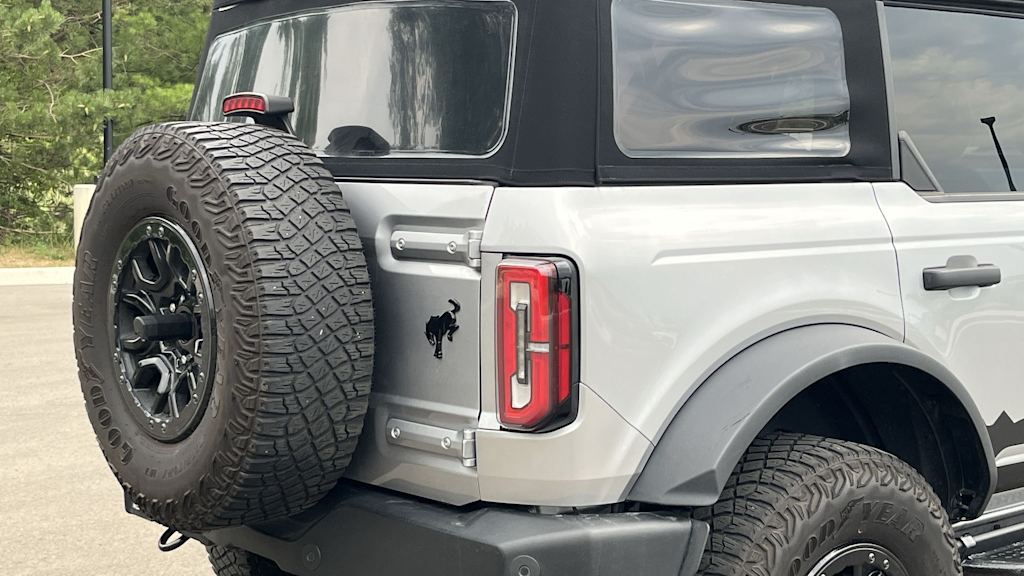 Thumbnail: 2022 Ford Bronco - 9