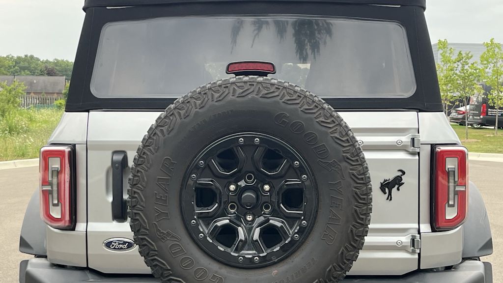 Thumbnail: 2022 Ford Bronco - 8