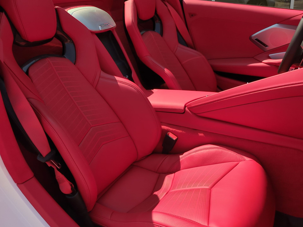 2024 Chevrolet Corvette Stingray 12