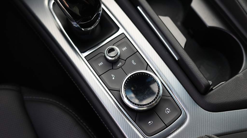 Thumbnail: 2023 Cadillac CT5 - 22