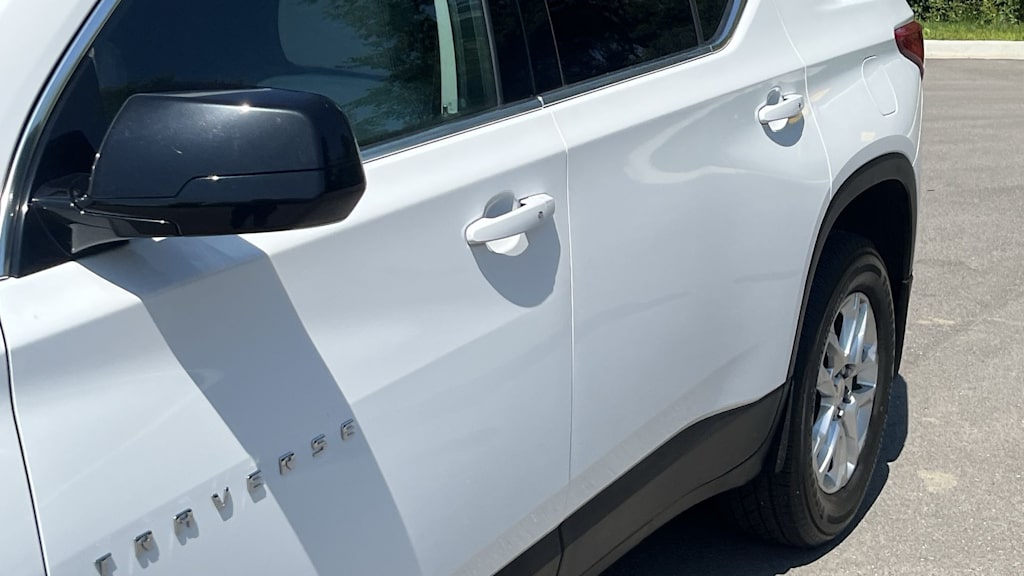 Thumbnail: 2019 Chevrolet Traverse - 26