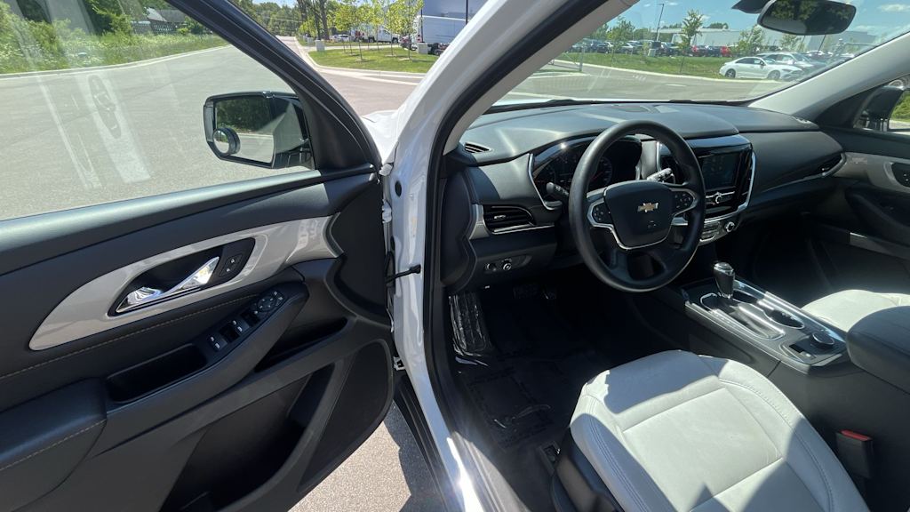 Thumbnail: 2019 Chevrolet Traverse - 2