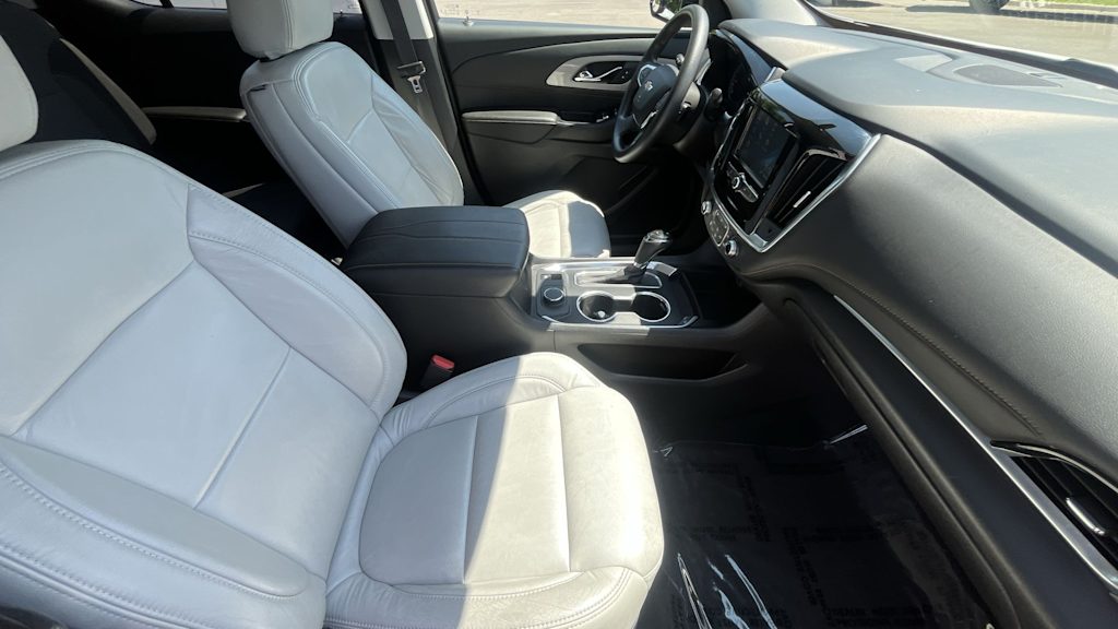 Thumbnail: 2019 Chevrolet Traverse - 12