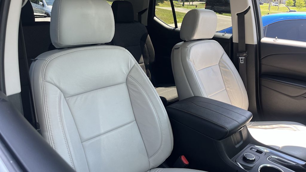 Thumbnail: 2019 Chevrolet Traverse - 43