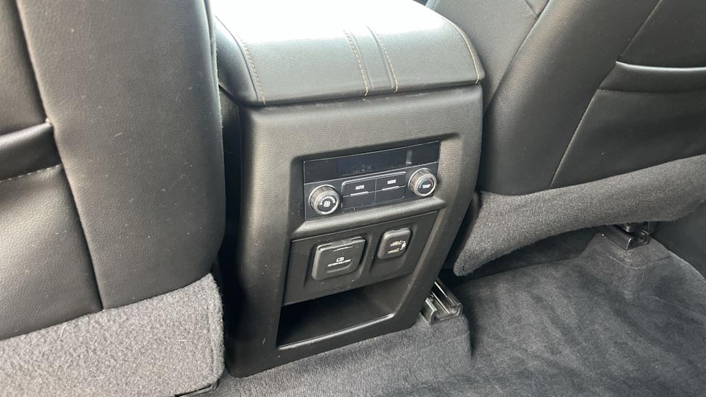 Thumbnail: 2019 Chevrolet Traverse - 43