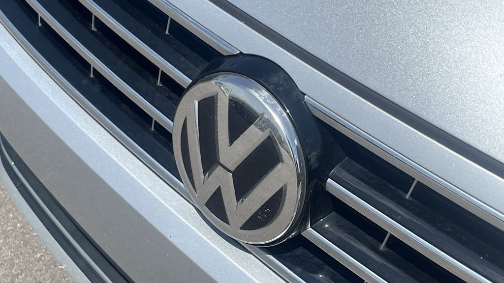 Thumbnail: 2017 Volkswagen Passat - 34