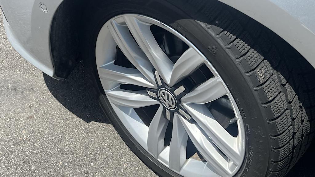 Thumbnail: 2017 Volkswagen Passat - 8