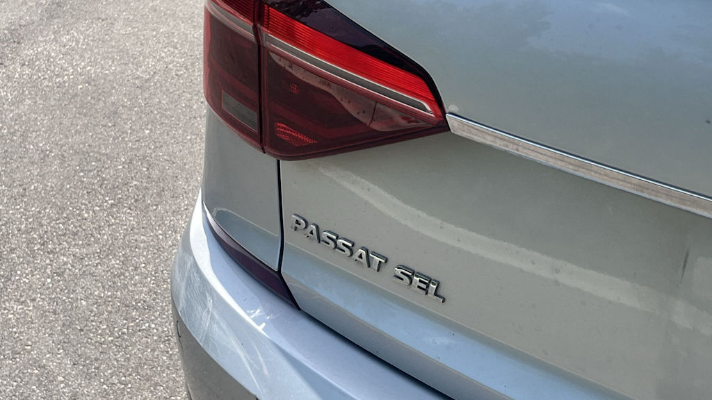 Thumbnail: 2017 Volkswagen Passat - 35