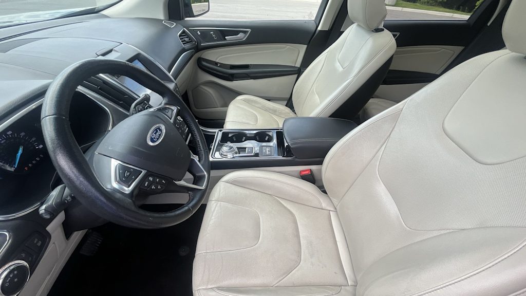 Thumbnail: 2019 Ford Edge - 26