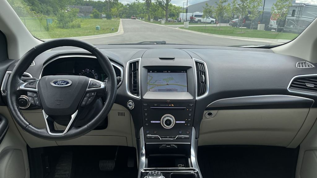 Thumbnail: 2019 Ford Edge - 10