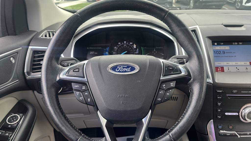 Thumbnail: 2019 Ford Edge - 14