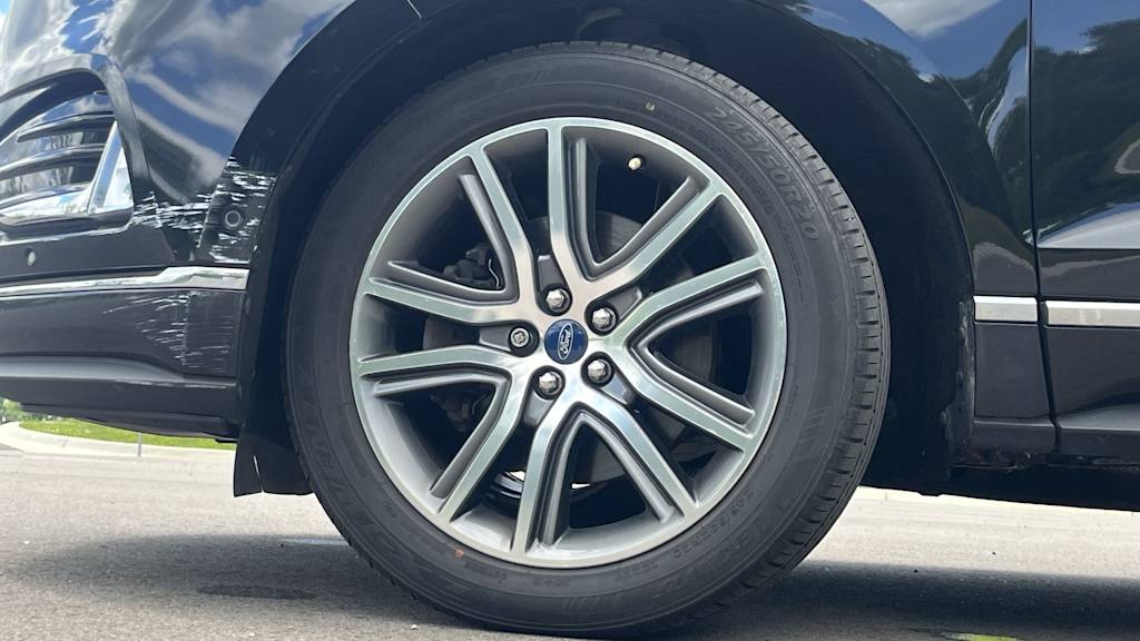 Thumbnail: 2019 Ford Edge - 8