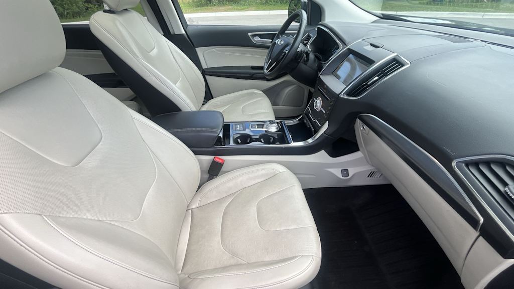 Thumbnail: 2019 Ford Edge - 12