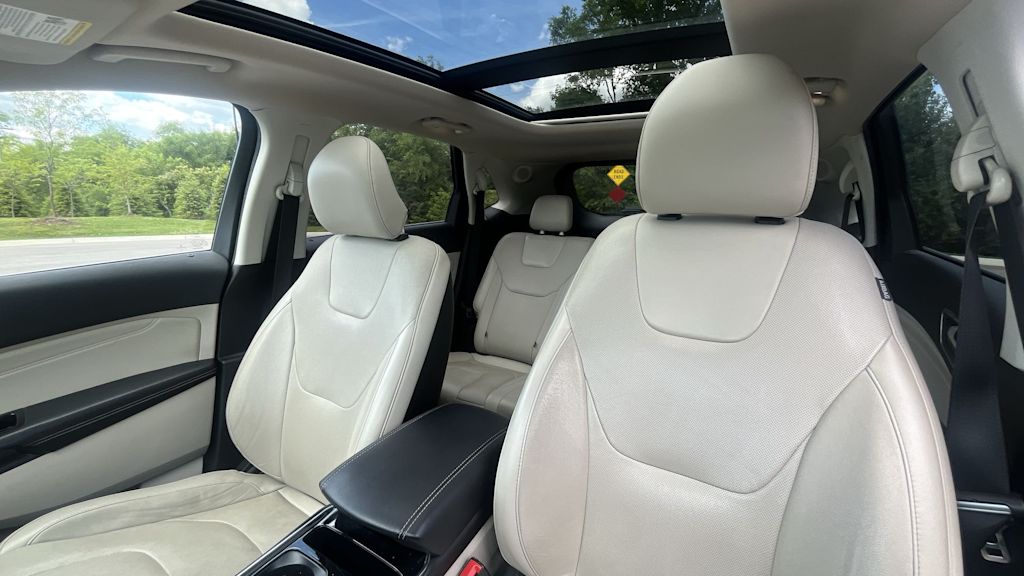 Thumbnail: 2019 Ford Edge - 11