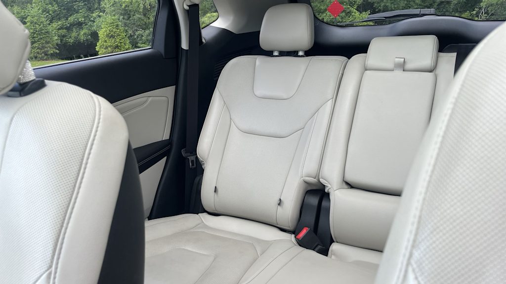 Thumbnail: 2019 Ford Edge - 42