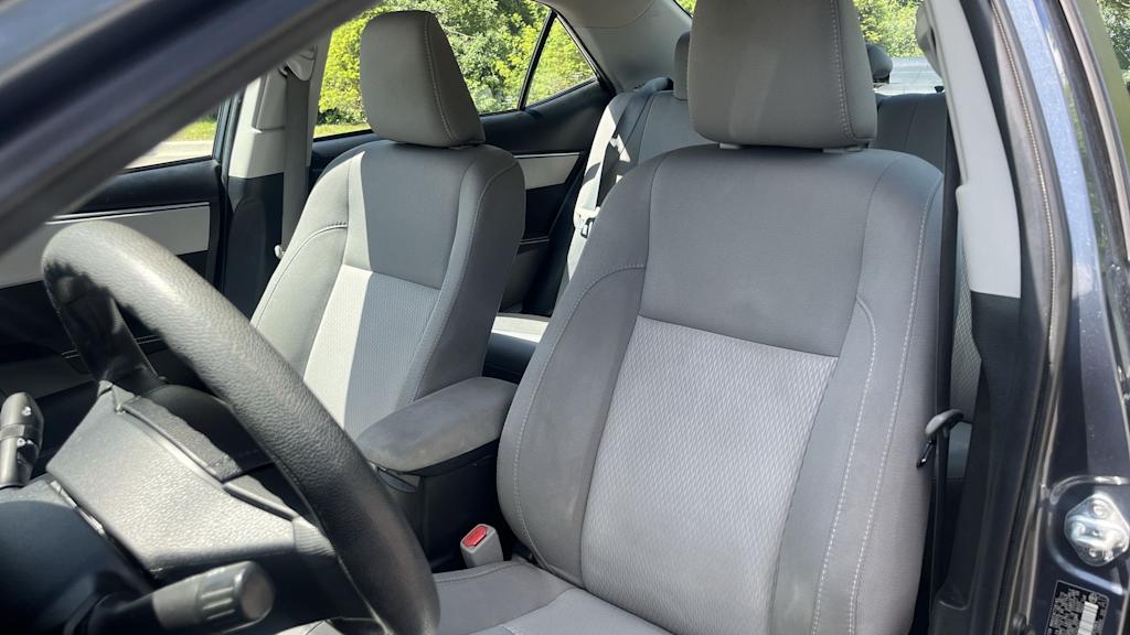 Thumbnail: 2015 Toyota Corolla - 30