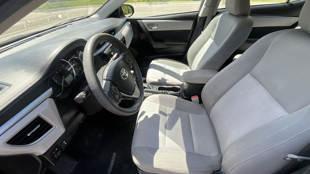 Thumbnail: 2015 Toyota Corolla - 11