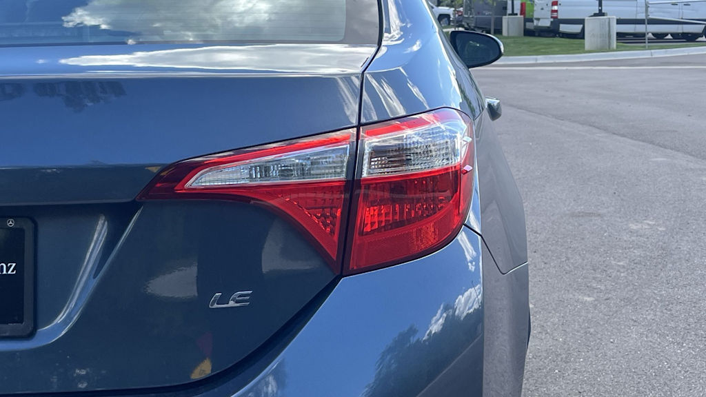 Thumbnail: 2015 Toyota Corolla - 27