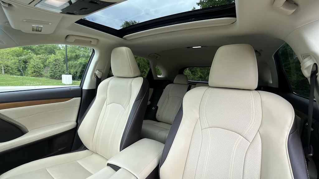 Thumbnail: 2018 Lexus RX - 11