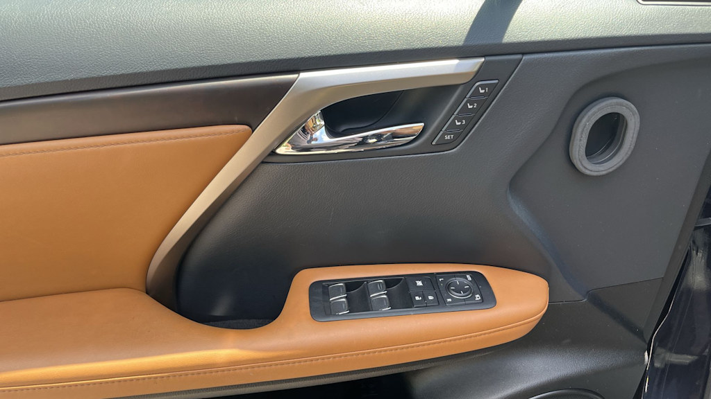 Thumbnail: 2021 Lexus RX - 36