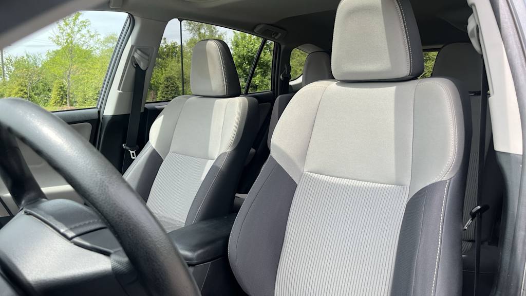 Thumbnail: 2015 Toyota RAV4 - 29