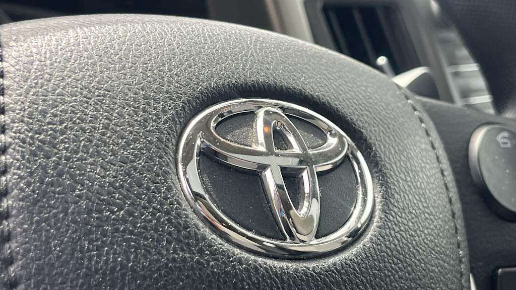Thumbnail: 2015 Toyota RAV4 - 7