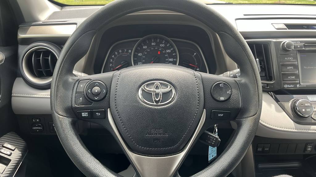 Thumbnail: 2015 Toyota RAV4 - 14