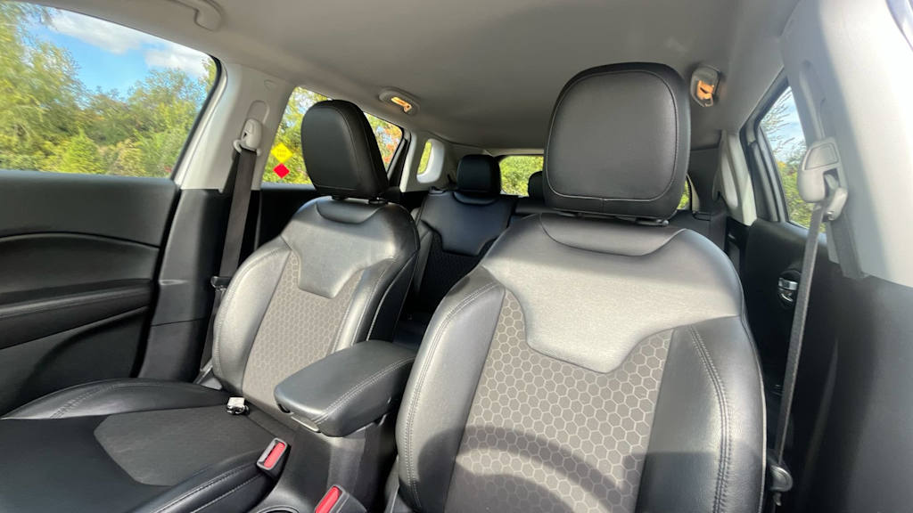 Thumbnail: 2018 Jeep Compass - 11