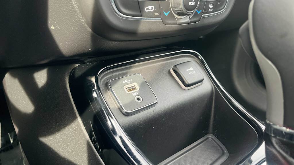 Thumbnail: 2018 Jeep Compass - 17