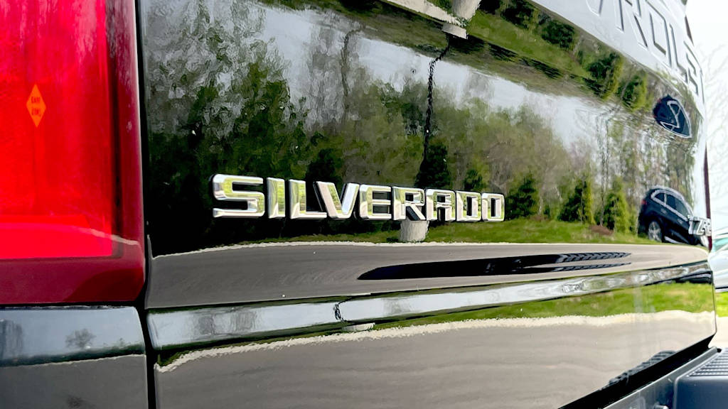 Thumbnail: 2023 Chevrolet Silverado 1500 - 35