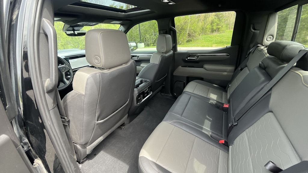 Thumbnail: 2023 Chevrolet Silverado 1500 - 26