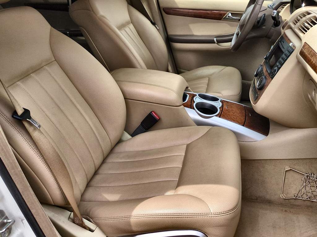 Thumbnail: 2009 Mercedes-Benz R-Class - 29