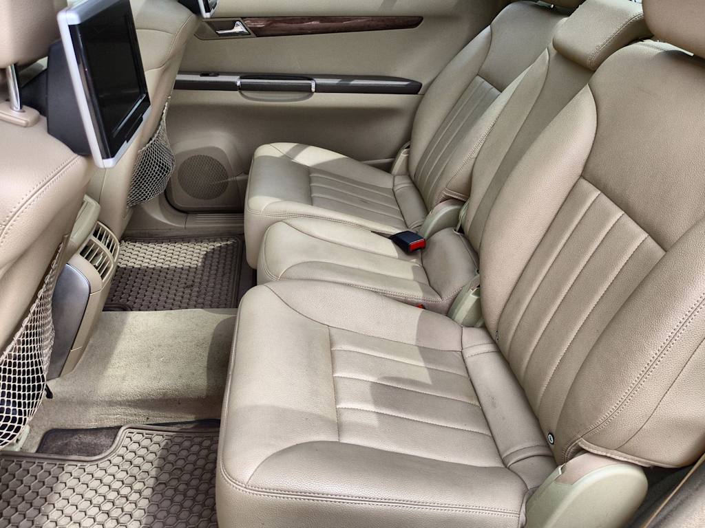 Thumbnail: 2009 Mercedes-Benz R-Class - 13