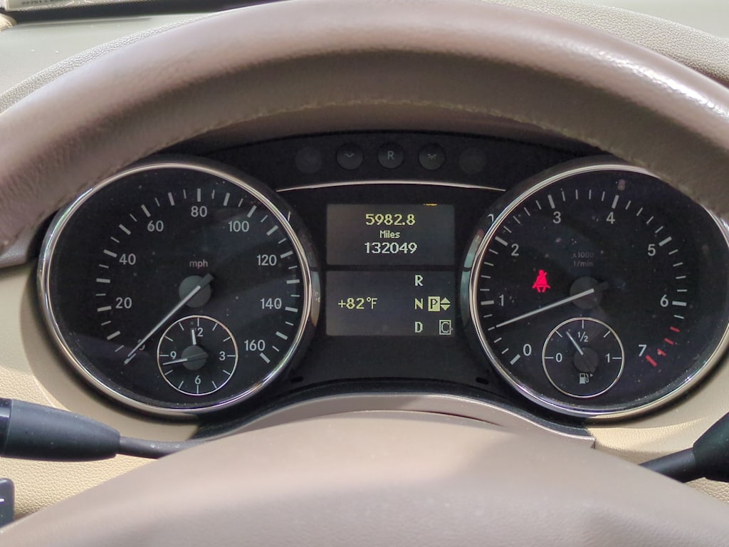Thumbnail: 2009 Mercedes-Benz R-Class - 16