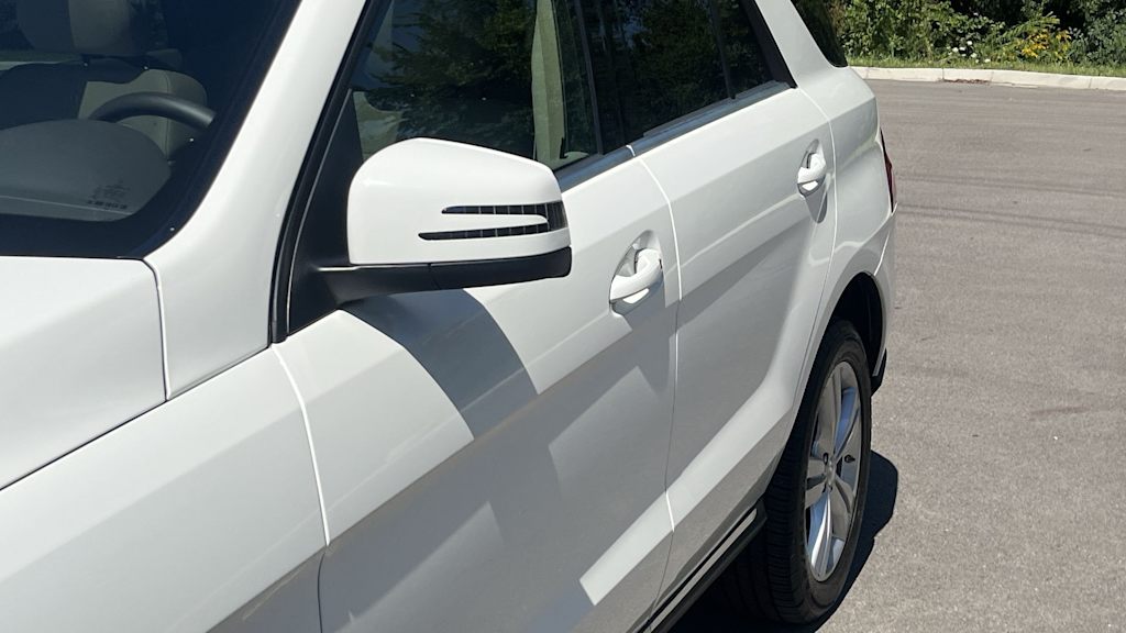 Thumbnail: 2012 Mercedes-Benz M-Class - 26