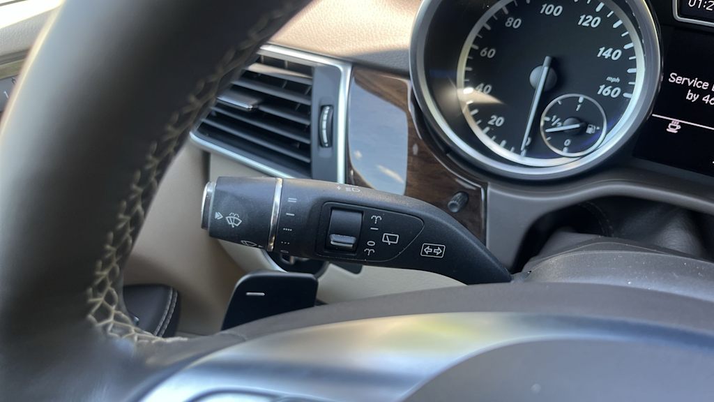 Thumbnail: 2012 Mercedes-Benz M-Class - 47