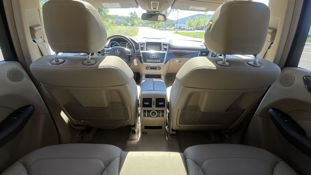 Thumbnail: 2012 Mercedes-Benz M-Class - 24