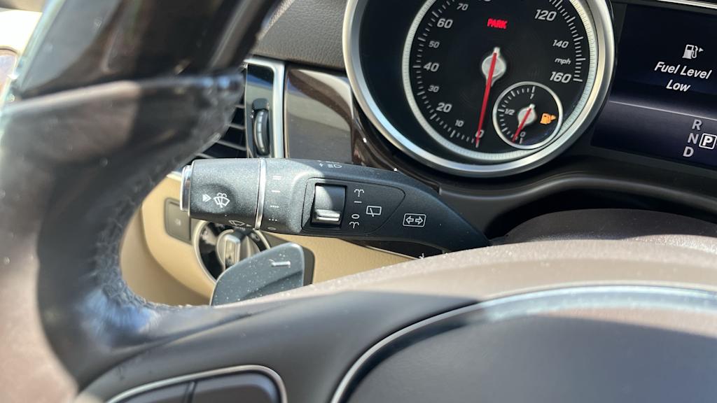 Thumbnail: 2016 Mercedes-Benz GLE - 16