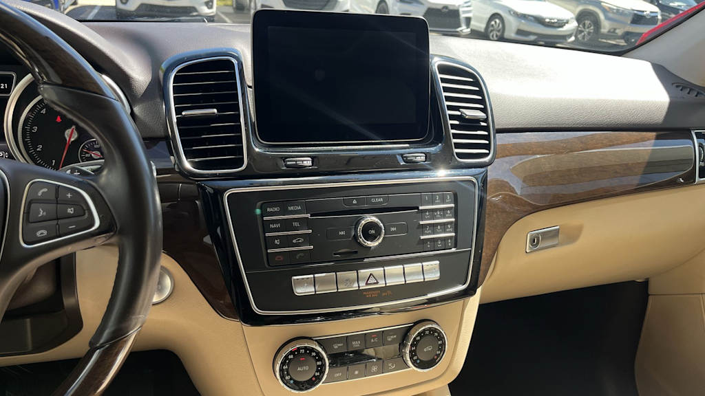 Thumbnail: 2016 Mercedes-Benz GLE - 15
