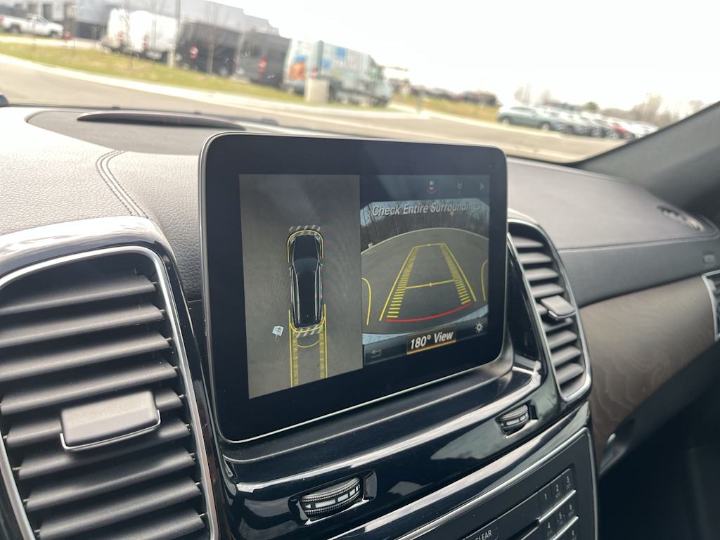 Thumbnail: 2017 Mercedes-Benz GLS - 46